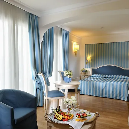Italia Palace Hotel 4*