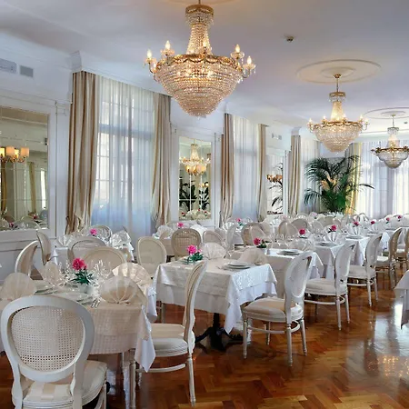 Hotel Italia Palace 4*